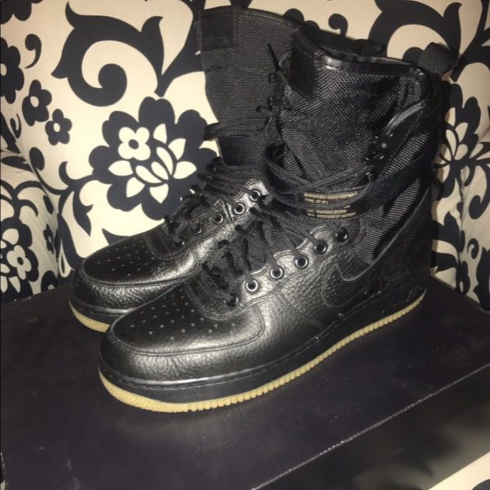 Nike Air Force SF